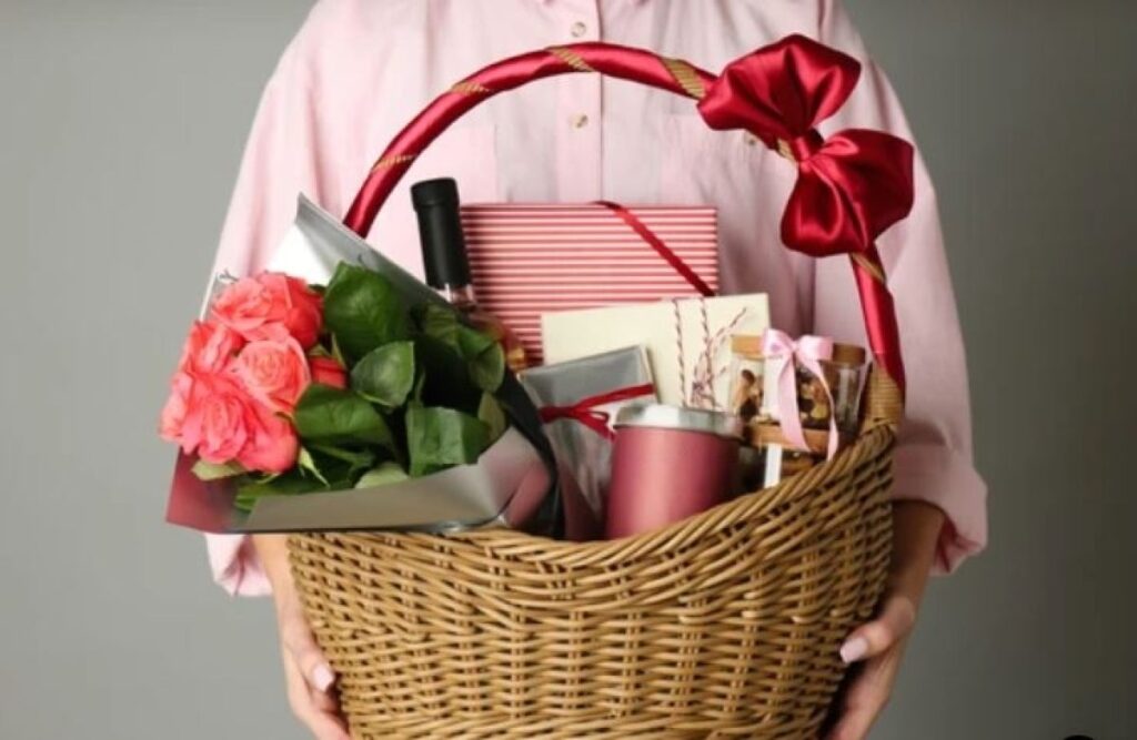 Why Hampers for Corporate Gifts Are Always a Winning Choice